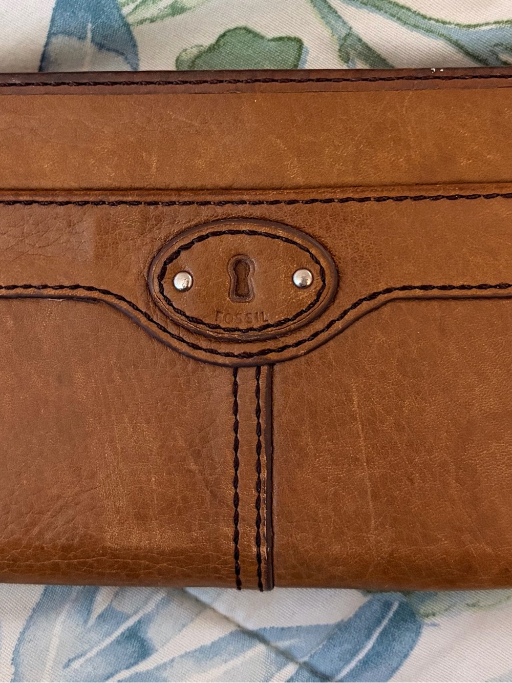 Fossil Tan Leather Wallet with Keyhole Accent